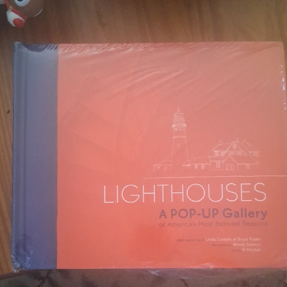 Lighthouses Pop-Up Gallery Book By Thunder Bay Press